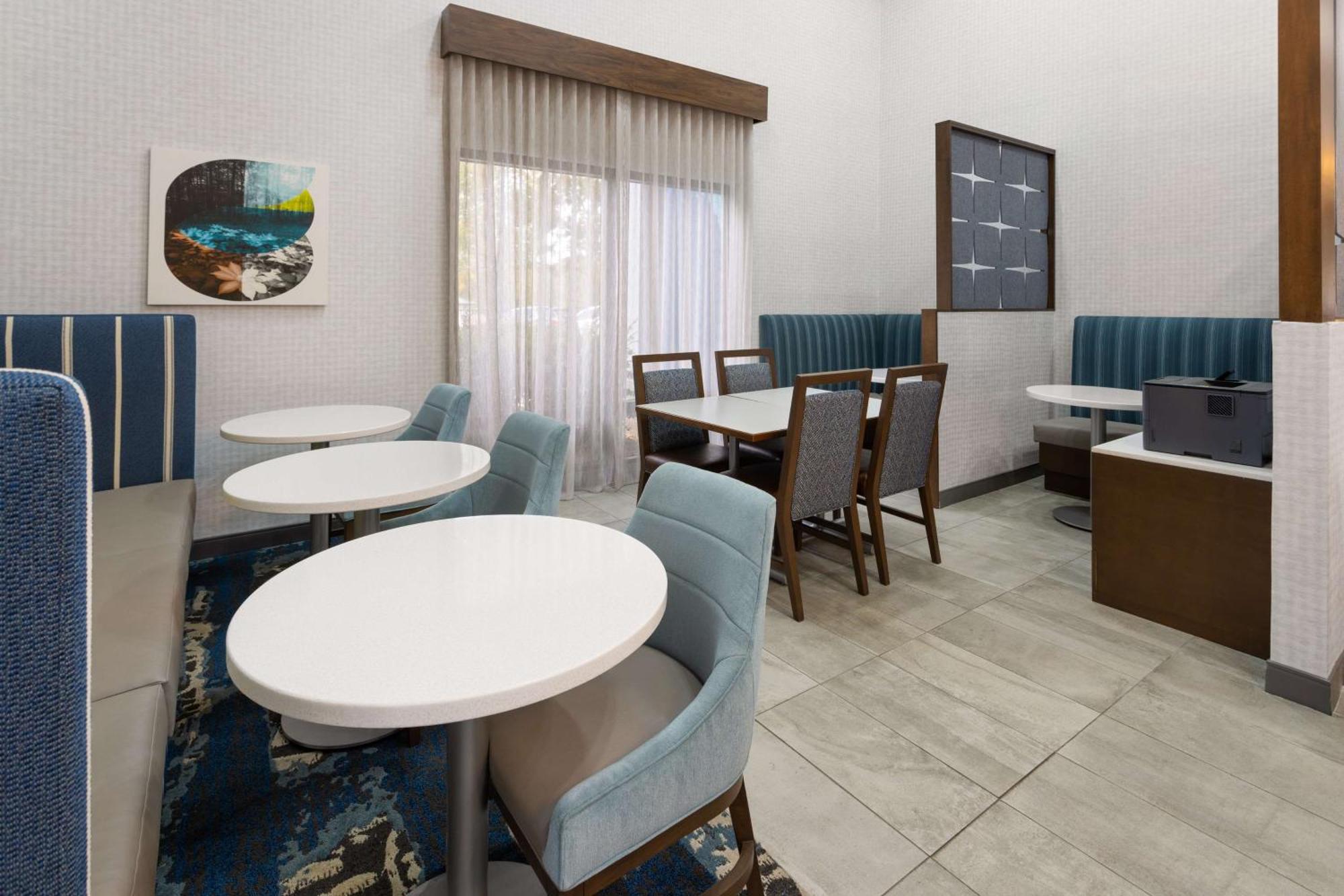 Hampton Inn Atlanta/Дъгласвил Екстериор снимка